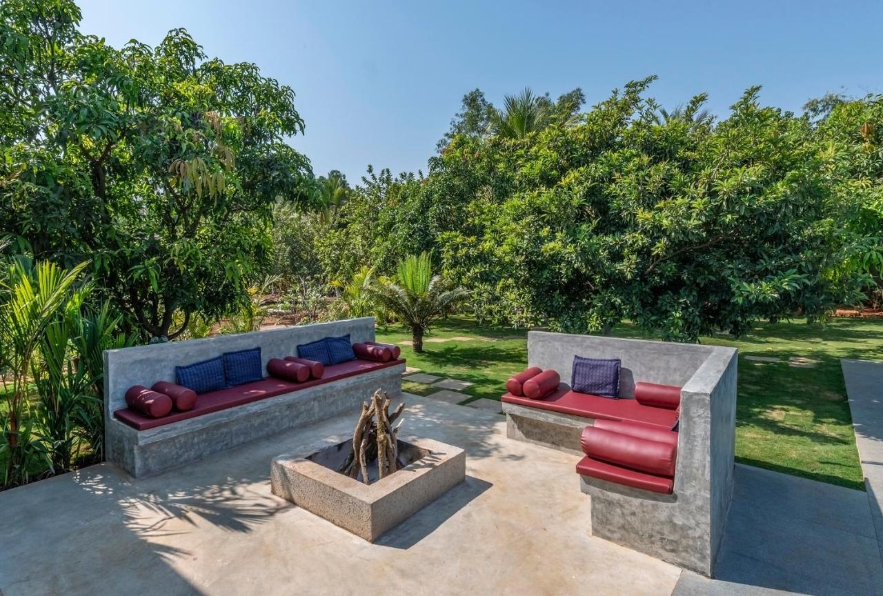 Saffronstays Casa Manga, Karjat - Pet-Friendly Pool Villa Near Nd'S Film World And Saltt Εξωτερικό φωτογραφία